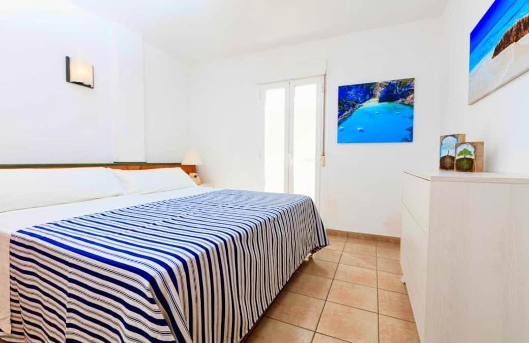 Apartamento Sa Varadero 2D Vista Mare Laterale Apartman Es Pujols Kültér fotó